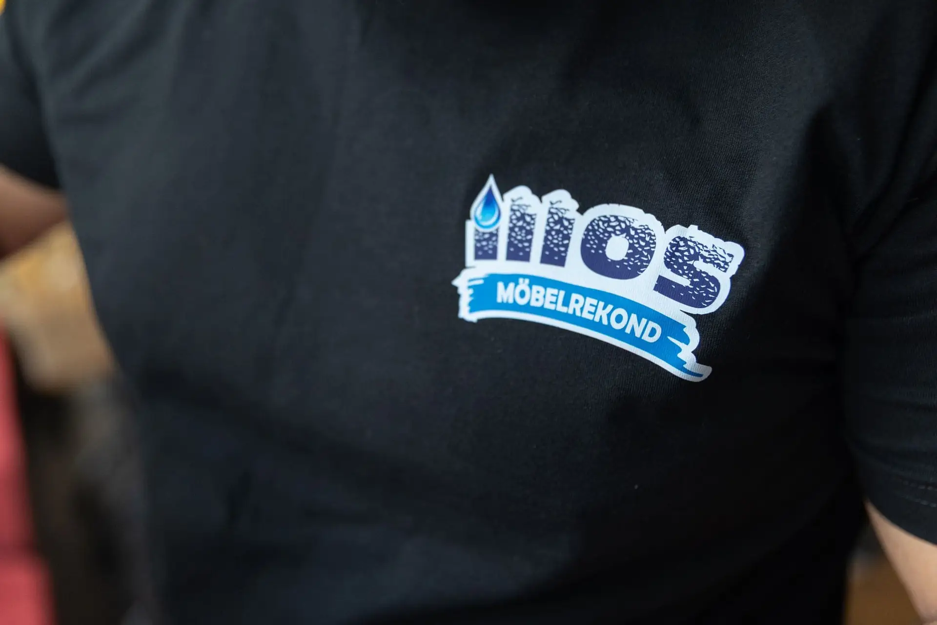 Illos Möbelrekond arbetskläder med logotyp